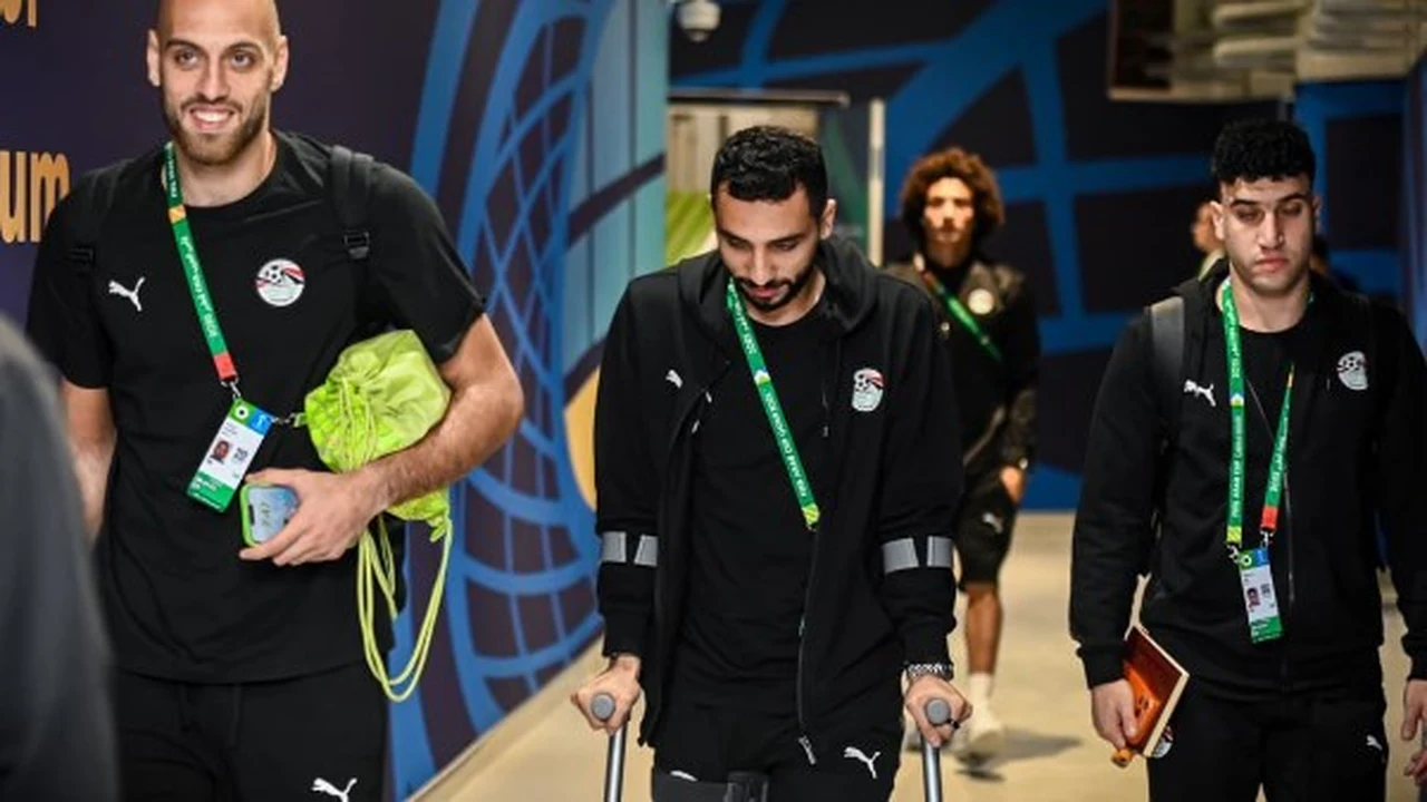 كريم فؤاد يعزز صفوف منتخب مصر بعكازين أمام الإمارات في كأس العرب